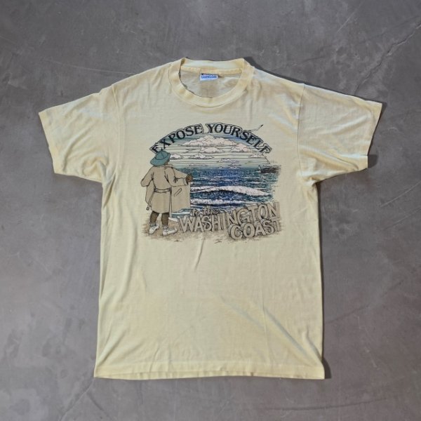 画像1: 【M/L】80s USA製「EXPOSE YOURSELF」変質者 露出狂 プリントTシャツ 薄黄色■ビンテージ オールド アメリカ古着 Hanes ヘインズ (1)