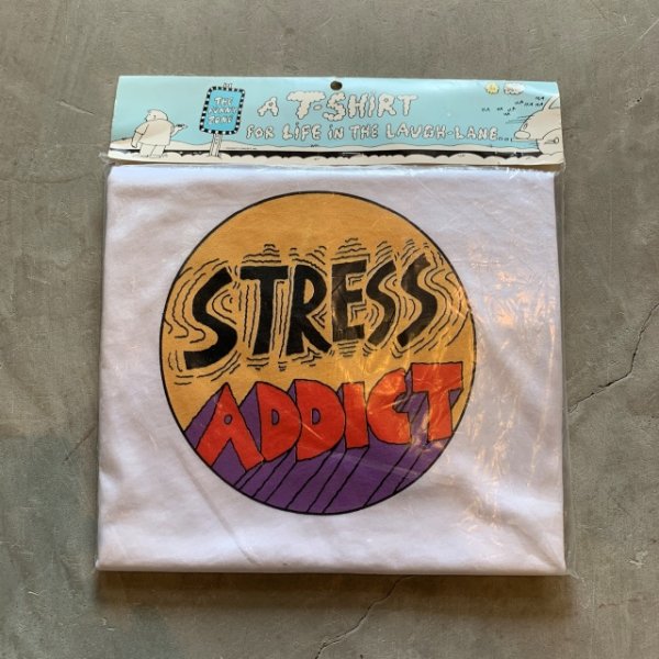 画像1: 【M/L】デッドストック 90s USA製「Stress Addict」ストレス中毒者 プリントTシャツ 白■ビンテージ アメリカ古着 シングルステッチ (1)