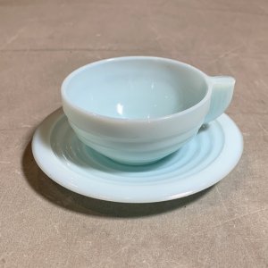 画像: 【4.8cm】フランス製 ミルクガラス カップ＆ソーサー ライトブルー■ビンテージ アンティーク ヨーロッパ雑貨 ブロカント コーヒー No.1