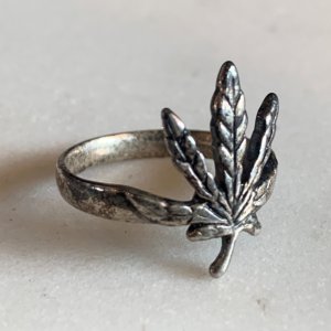 画像: 【15号-16号】925刻印 マリファナモチーフ シルバーリング■ビンテージ アンティーク ジュエリー 指輪 アクセサリー No.1