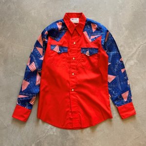 画像: 【Boys or Ladies】USA製 DEE-CEE 長袖ウエスタンシャツ バンダナ柄 赤■ビンテージ オールド レトロ アメリカ古着 レディース 70s/80s