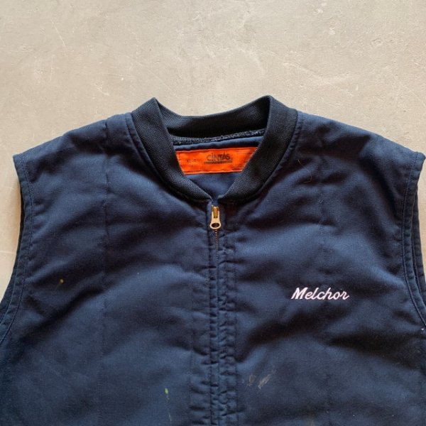 画像2: 【XL/2XL】メキシコ製 CINTAS ジップアップ 中綿ワークベスト ネイビー 紺■ビンテージ オールド アメリカ古着 刺繍入り (2)
