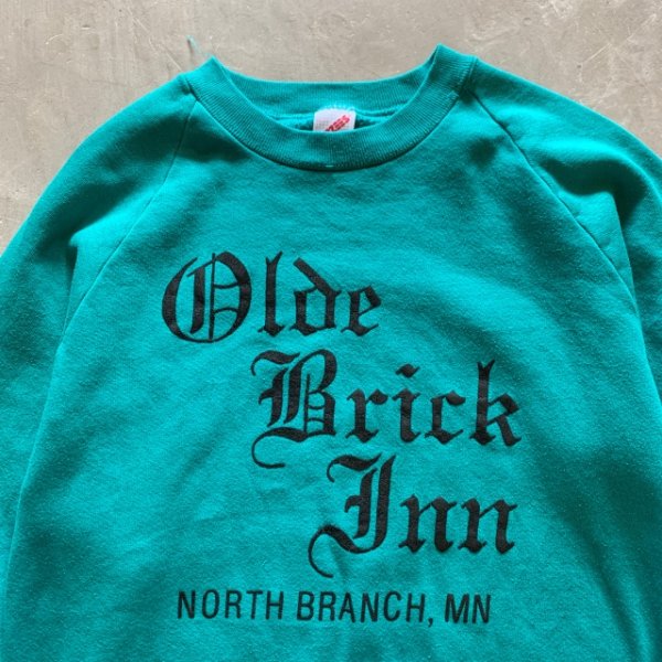 画像2: 【M/L】80s-90s USA製 JERZEES プリントスウェット グリーン 青緑■ビンテージ オールド アメリカ古着 トレーナー オールドイングリッシュ (2)