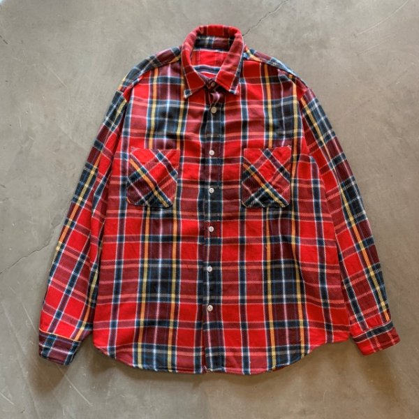 画像1: 【XL】ボロ 70s-80s UNKNOWN ヘビーネルシャツ 赤チェック■ビンテージ オールド レトロ アメリカ古着 ビッグサイズ USA製 (1)