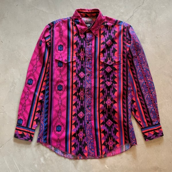 画像1: 【L 16-34】Wrangler ネイティブ柄 プリント 長袖シャツ 総柄 紫■ビンテージ オールド レトロ アメリカ古着 ラングラー 80s-90s (1)