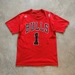 画像1: 【M】adidas シカゴブルズ ダリック・ローズ プリントTシャツ 赤■アメリカ古着 NBA バスケットボール (1)