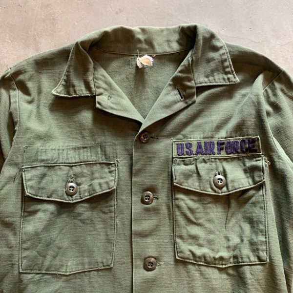 画像2: 【M/L】70s 米軍 ワッペン付き コットンサテン ユーティリティシャツジャケット■ビンテージ アメリカ古着 OG-107 ミリタリー No.9 (2)