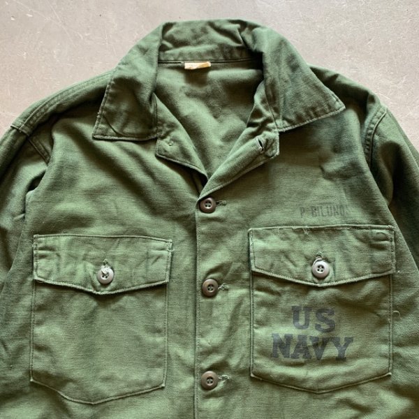 画像2: 【M 15 1/2】70s 米軍実物 コットンサテン ユーティリティシャツジャケット オリーブ■ビンテージ アメリカ古着 USN ミリタリー No.6 (2)