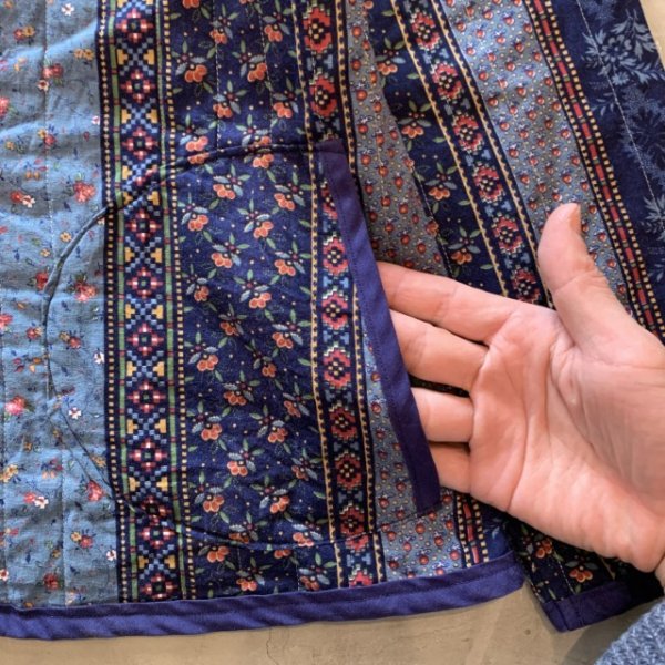 画像4: 【Ladies】UNKNOWN リバーシブルジャケット 紺 総柄 花柄■ビンテージ レトロ アメリカ古着 レディース キルティング チャイナシャツ (4)